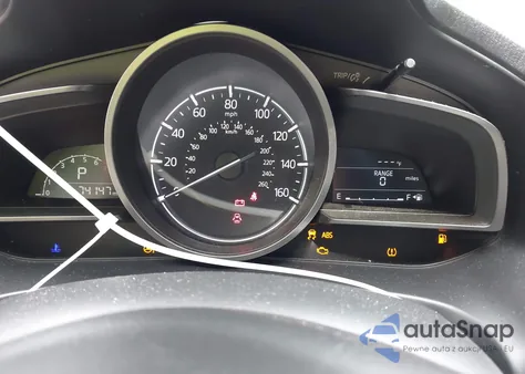 2018 Mazda Mazda3 Sport из США, поврежденный, VIN 3MZBN1U72JM173912